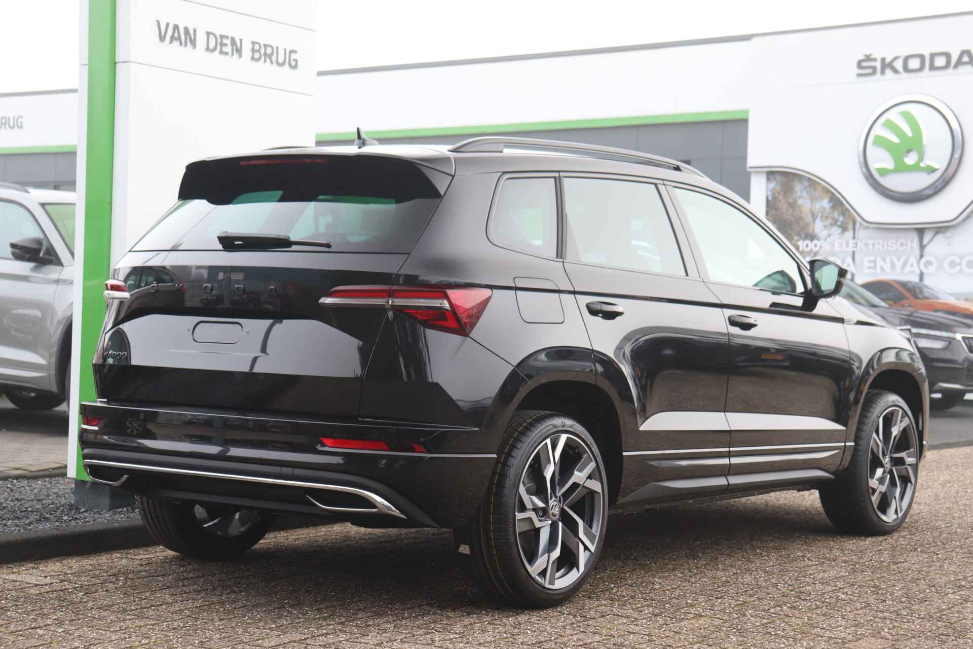 Škoda Karoq 1.5 TSI DSG ACT Sportline Business | Trekhaak | Adaptieve cruise control | Elektrische achterklep | Stoelverwarming | 19 inch velgen | Travel assist - 20/23