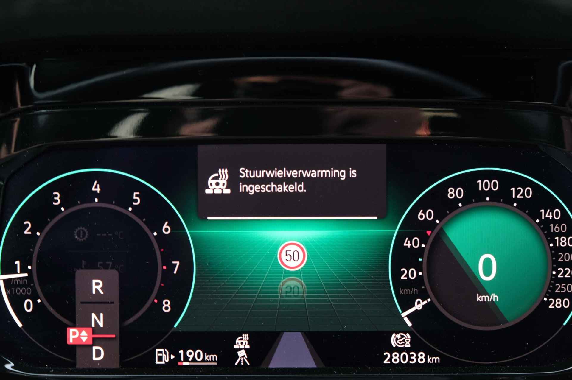 Volkswagen Golf 2.0 TSI GTI | Navigatie | Virtual Cockpit | Applecarplay/Androidauto | Sfeerverlichting | Camera | Adaptive Cruise | IQ Light | Stoelverwarming | 19'' | - 23/37