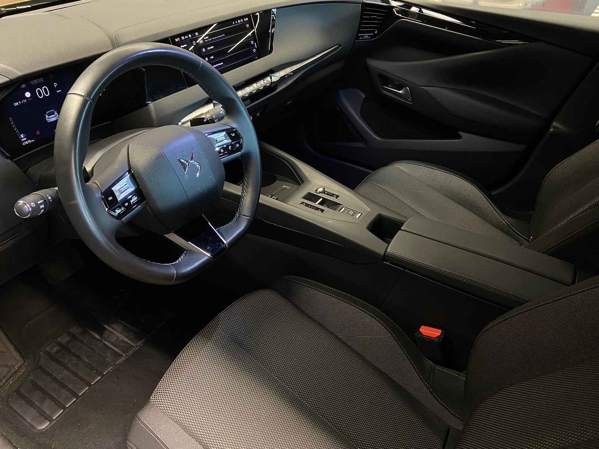 DS 4 1.2 PureTech Bastille+ | Camera | Apple Carplay/Android Auto | Climate control | Keyless entry & Start - 9/26