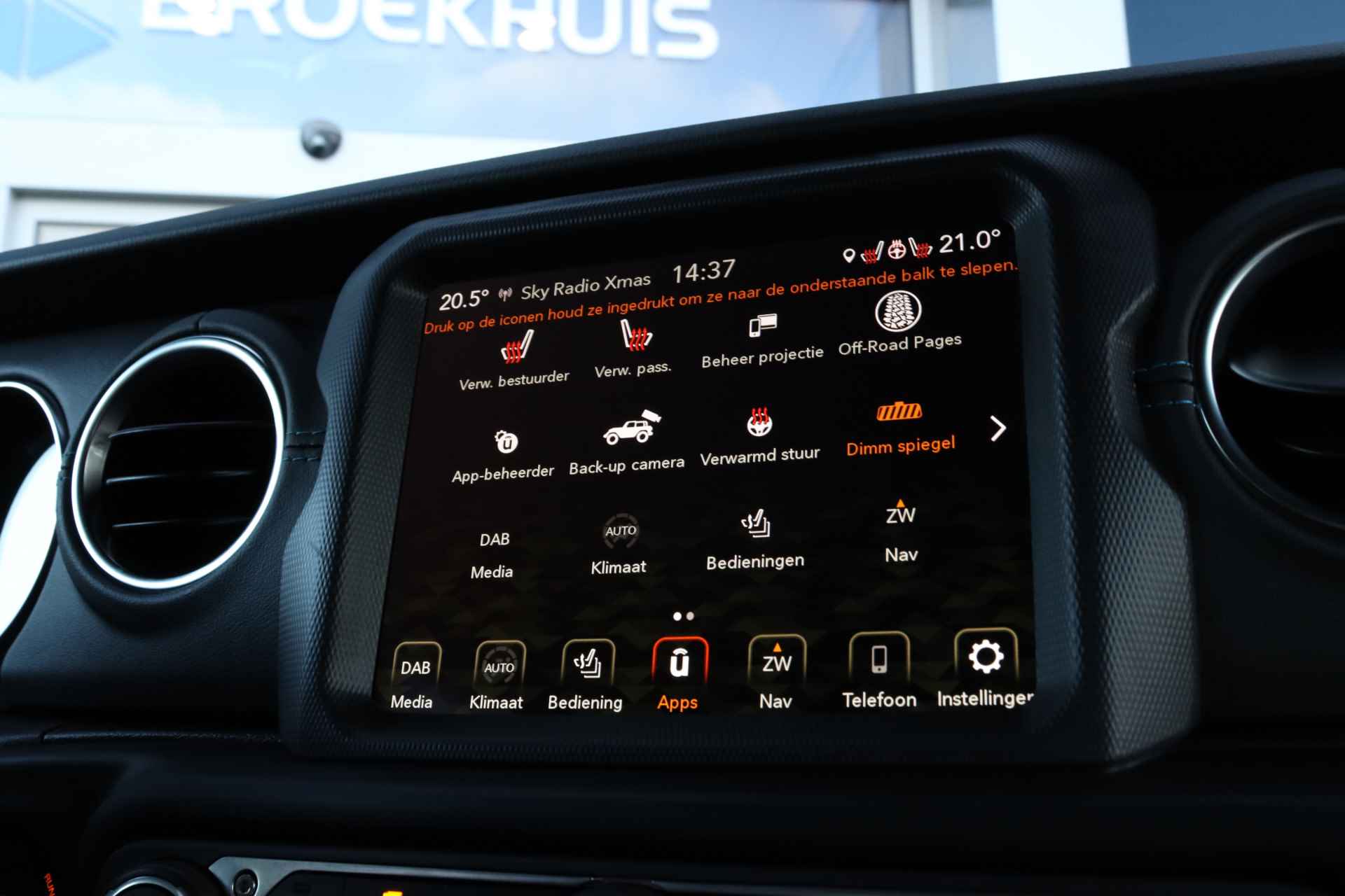 Jeep Wrangler 2.0T 4XE 380-PK Rubicon | Skyview | Camera V/A | ACC | Stuur + Stoelverwarming | Alpine | Keyless | Carplay | Navi - 46/56