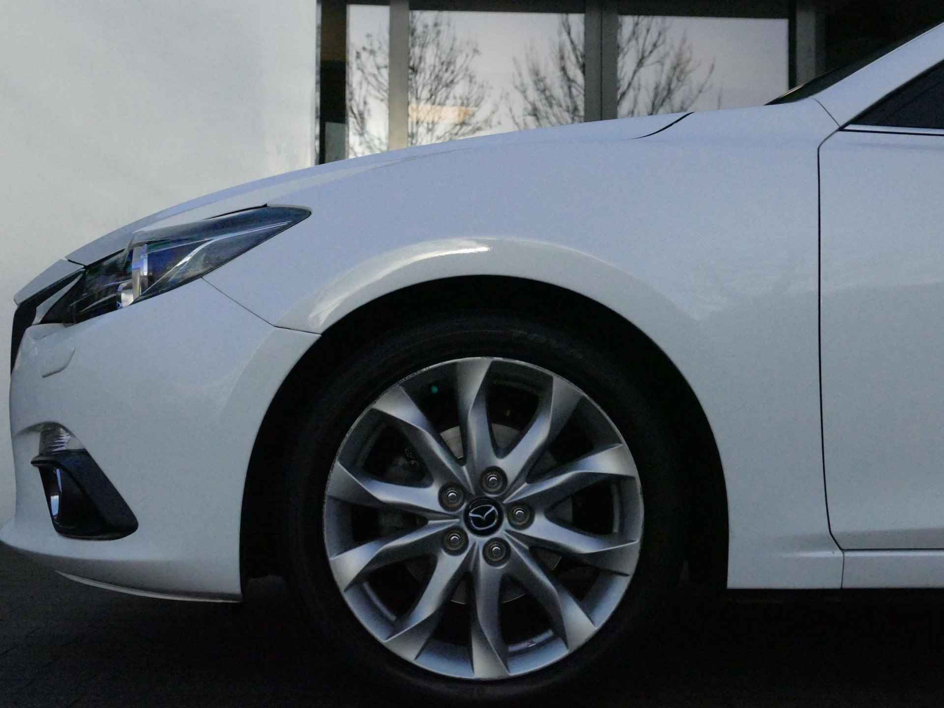 Mazda 3 2.0 SkyActiv-G 120 GT-M | White Leather Pack | Automaat | Schuif/kanteldak | Unieke Auto! | RIJKLAARPRIJS! - 6/33