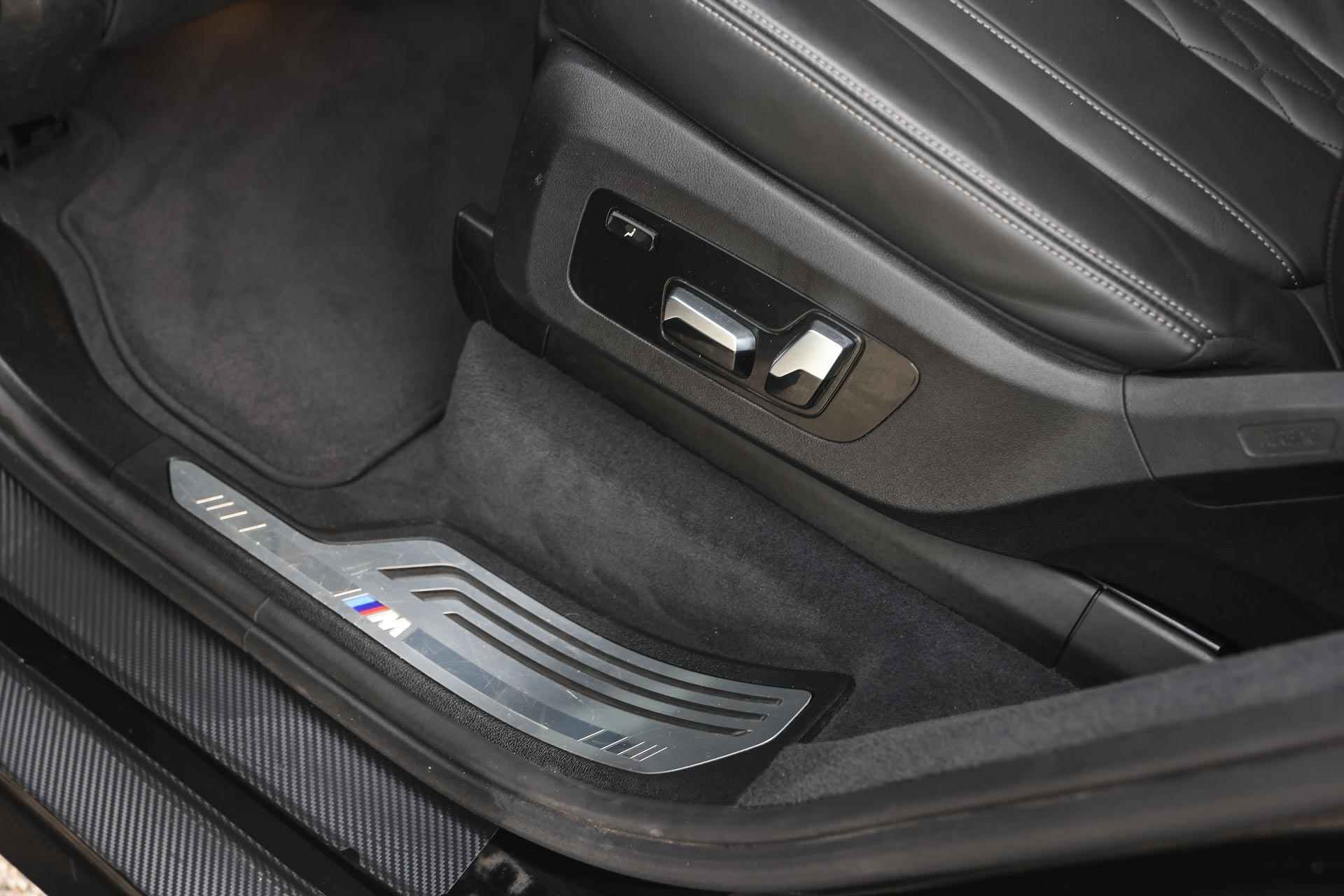 BMW X7 xDrive40i High Executive M Sport Automaat / Panoramadak Sky Lounge / Trekhaak / Massagefunctie / Active Steering / Laserlight / Soft Close / Stoelventilatie / Parking Assistant Plus - 18/52