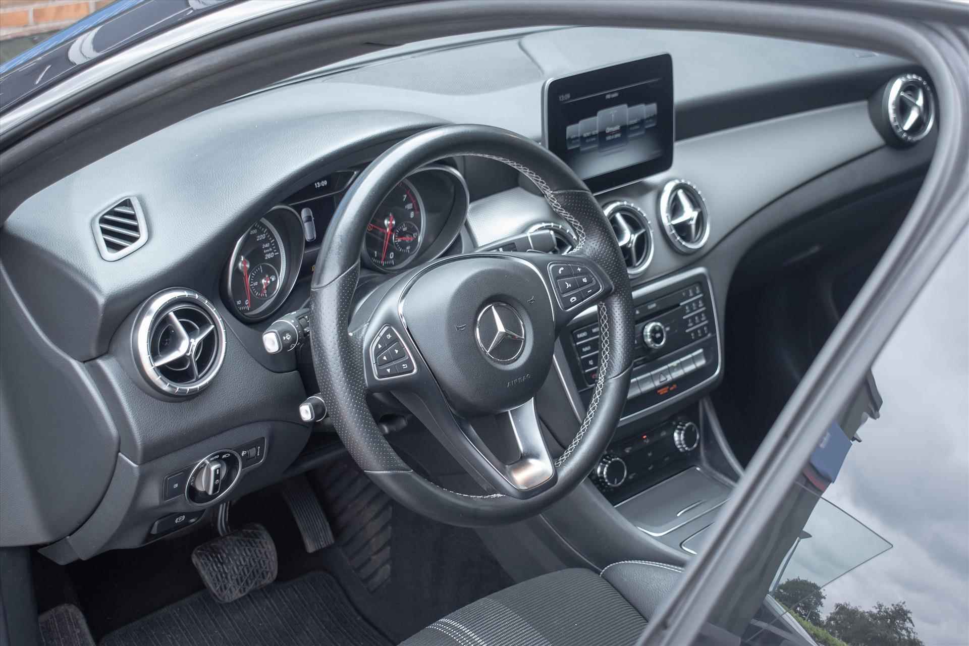 Mercedes-Benz CLA-Klasse 180 1.6 90KW SHOOT BR 7G-DCT AMG - 9/27