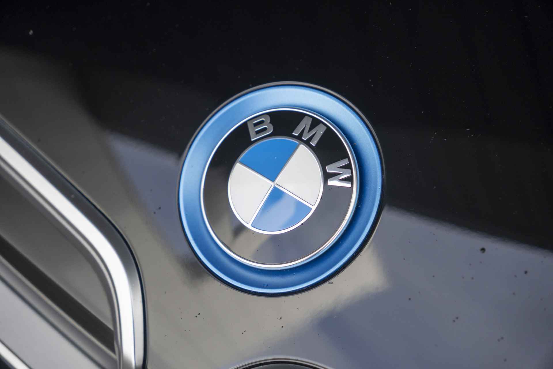 BMW i3 Dark Shadow Edition 120Ah 42 kWh / Subsidie mogelijk / Achteruitrijcamera / Elektrisch verwarmde voorstoelen / Sportpakket / - 35/44