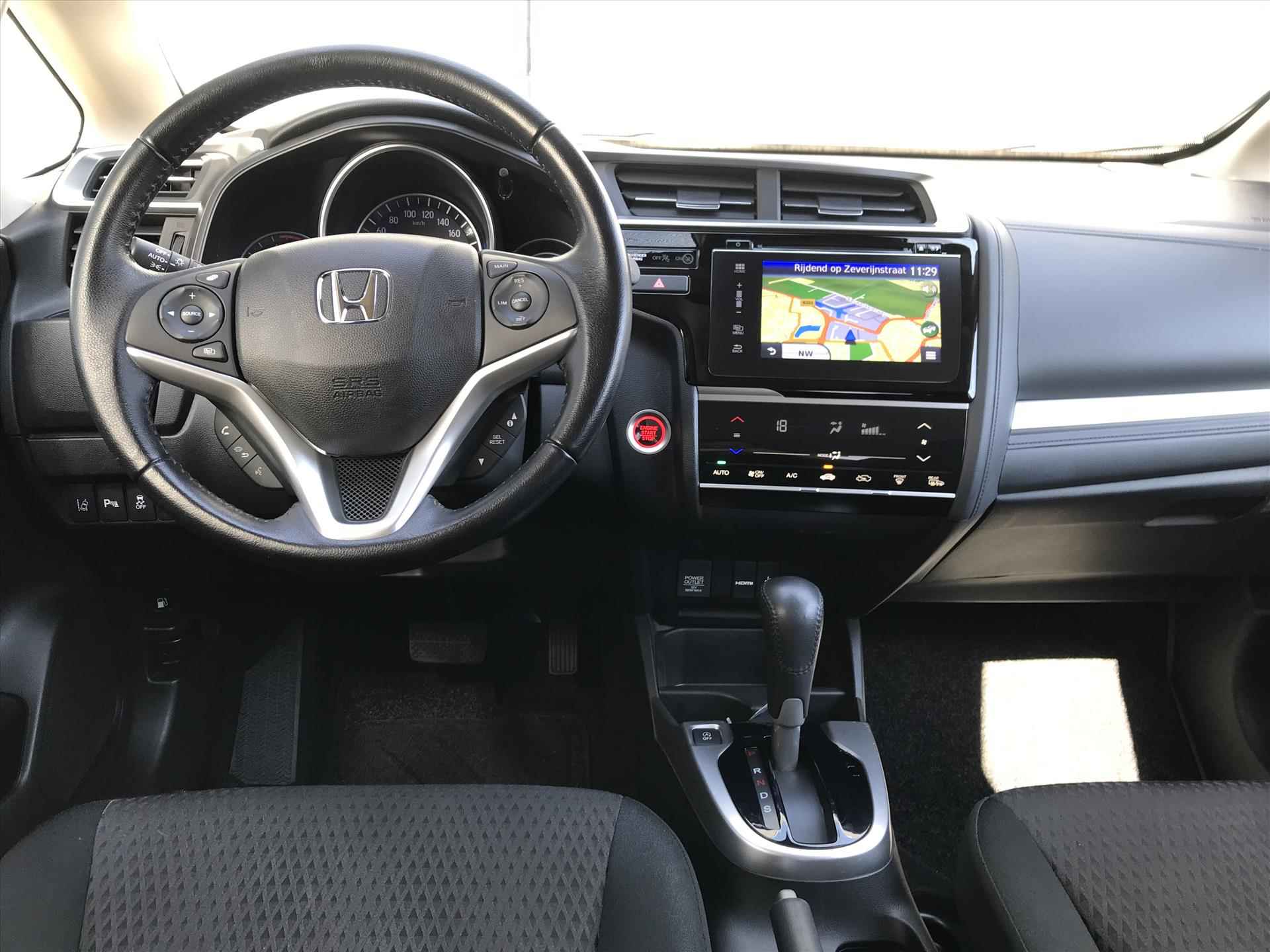 HONDA Jazz 1.3 i-VTEC 102pk Automaat Elegance | Navigatie | Cruisecontrol | Parkeersensoren | Climatecontrol | Stoelverwarming | Lichtmetalen Velgen | - 4/31