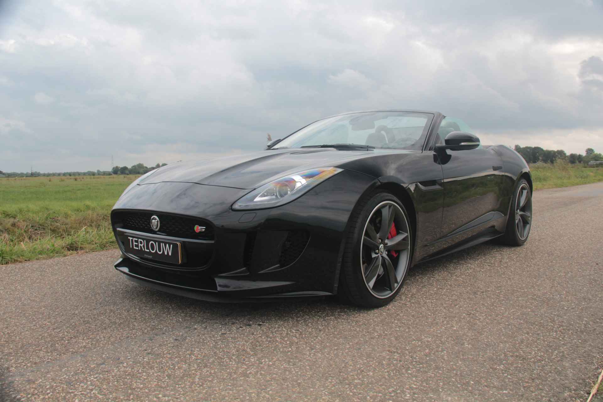 Jaguar F-Type 5.0 V8 S Convertible - 1/25