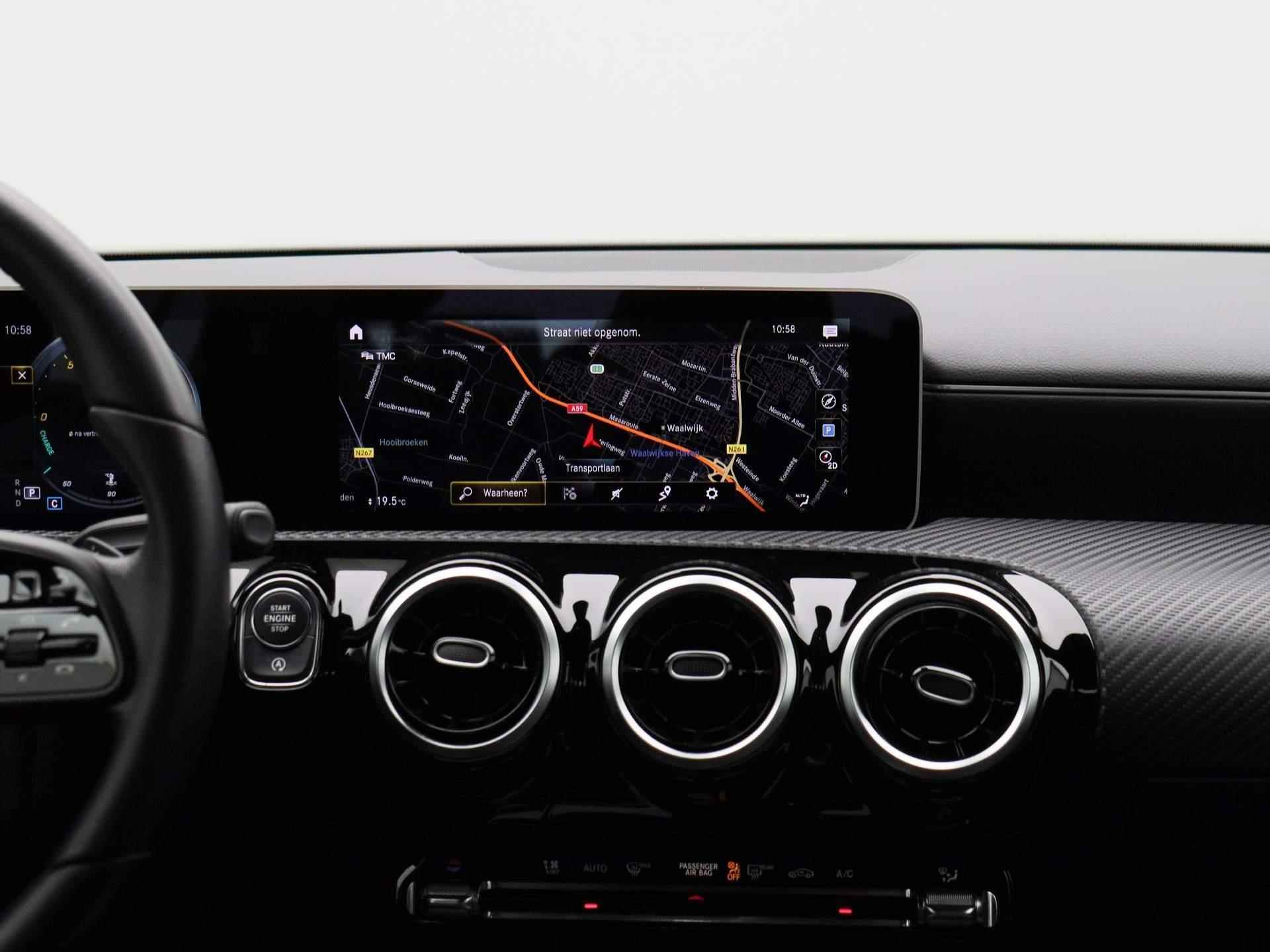 Mercedes-Benz A-klasse 180 d Business Solution * | Half-Leder | Navigatie | Climate Control | Camera | LED Koplampen | Parkeersensoren | Wide Screen | Stoelverwarming | - 8/33