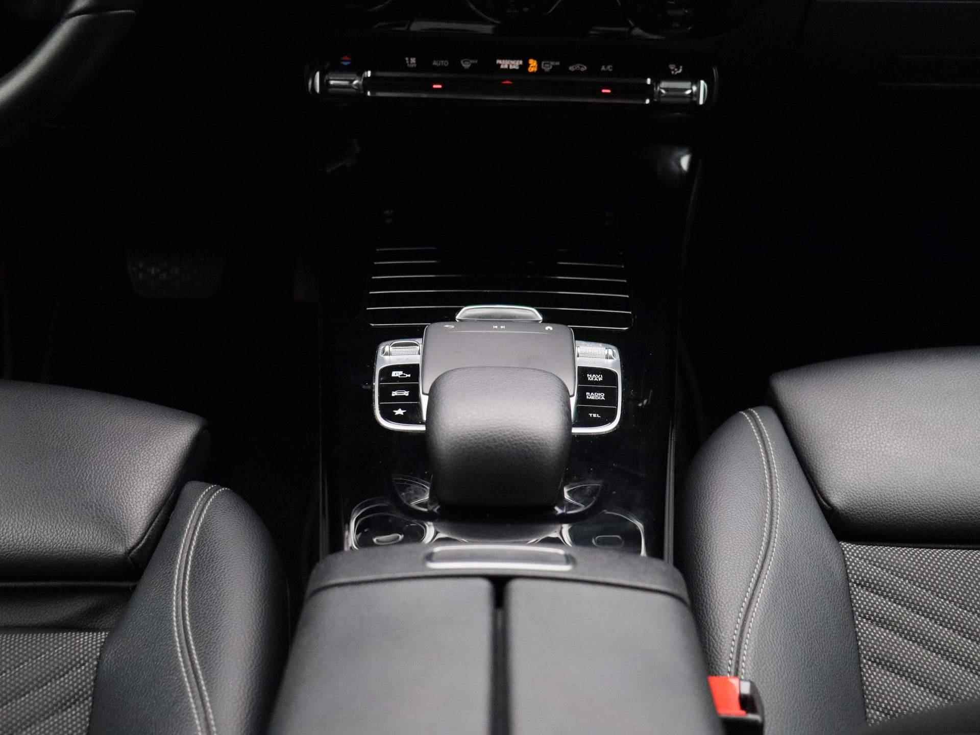 Mercedes-Benz A-klasse 180 d Business Solution * | Half-Leder | Navigatie | Climate Control | Camera | LED Koplampen | Parkeersensoren | Wide Screen | Stoelverwarming | - 9/33