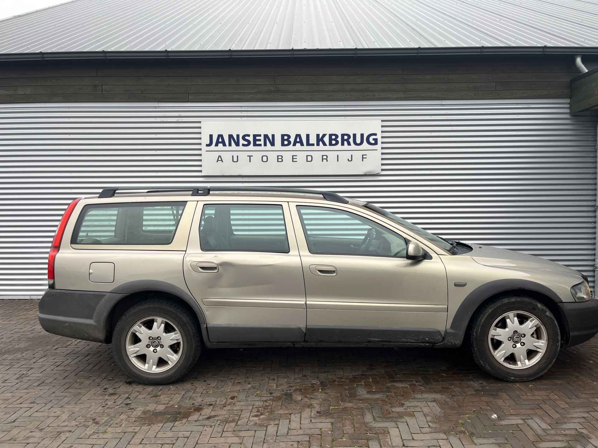 Volvo V70 2.4 T AWD Comfort Line - 15/20