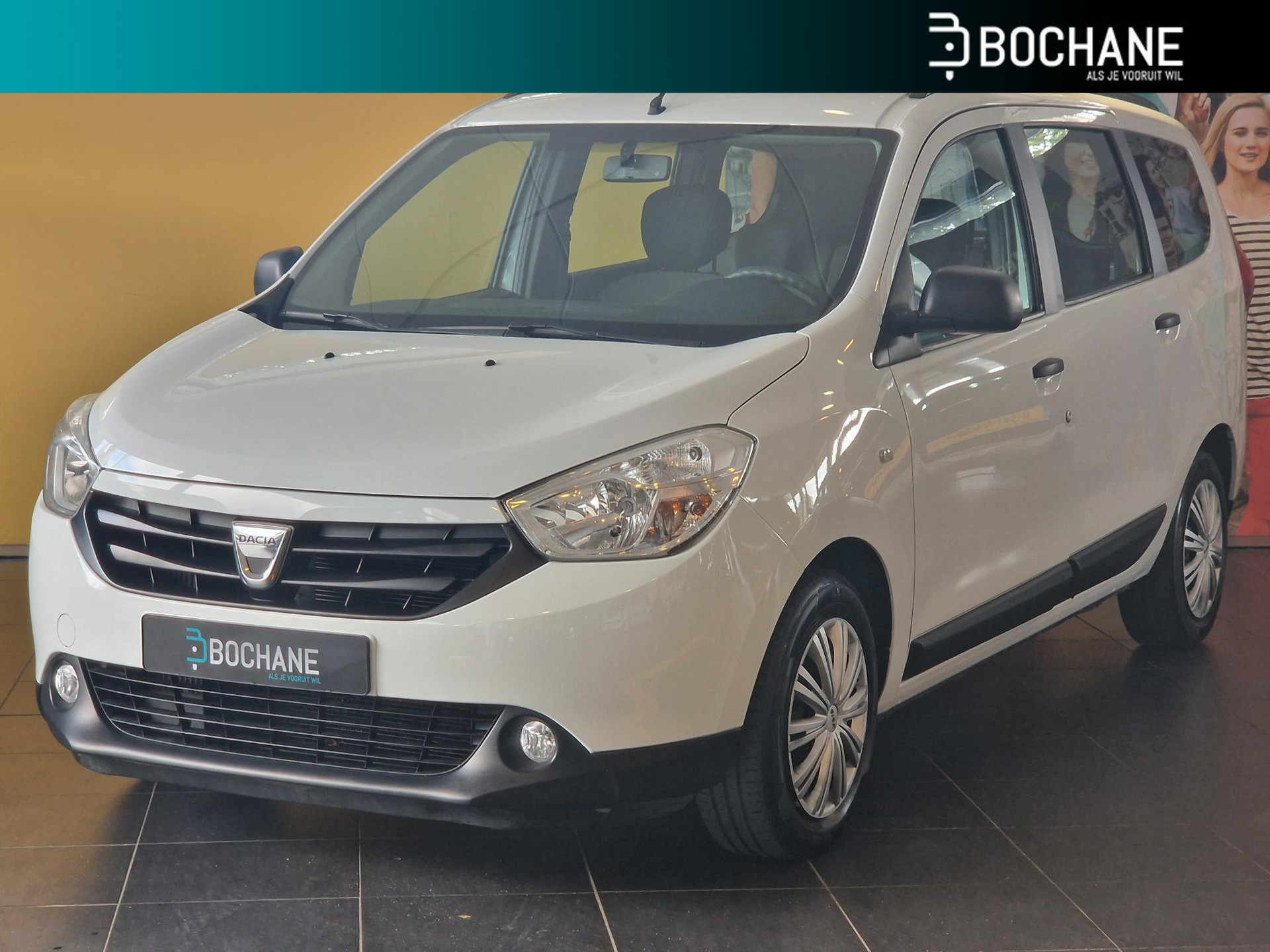 Dacia Lodgy 1.2 TCe 115 Robust 5p. AIRCONDITIONING | TREKHAAK | CRUISE CONTROL | TELEFOONVOORBEREIDING