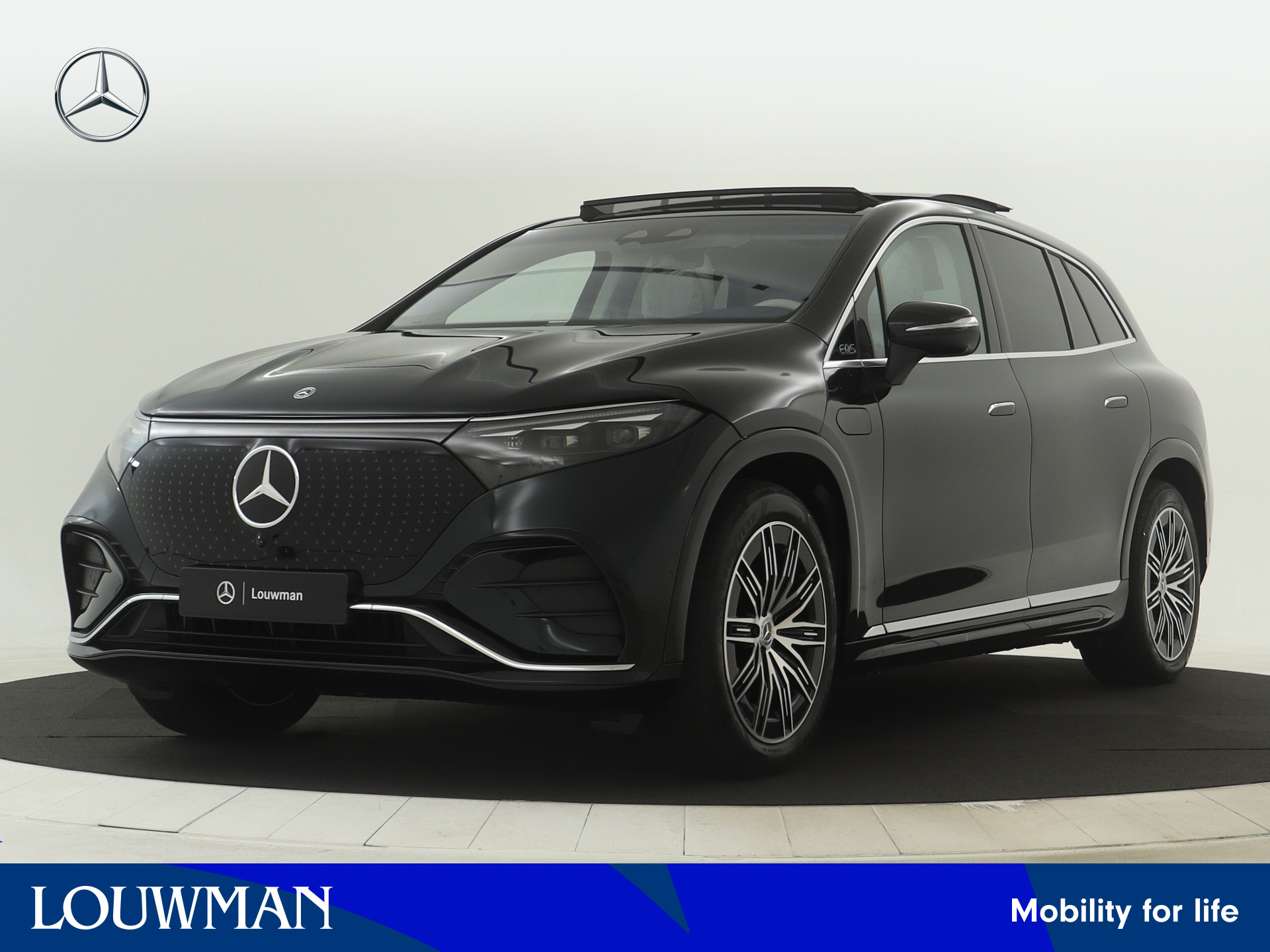 Mercedes-Benz EQS SUV 580 4MATIC AMG Line 7p 118 kWh | Trekhaak | Akoestiekcomfortpakket | Burmester® 3D-surround sound system | KEYLESS GO-comfortpakket| Head-up display | MBUX met augmented reality | Ambient lighting plus | Rijassistentiepakket Plus |