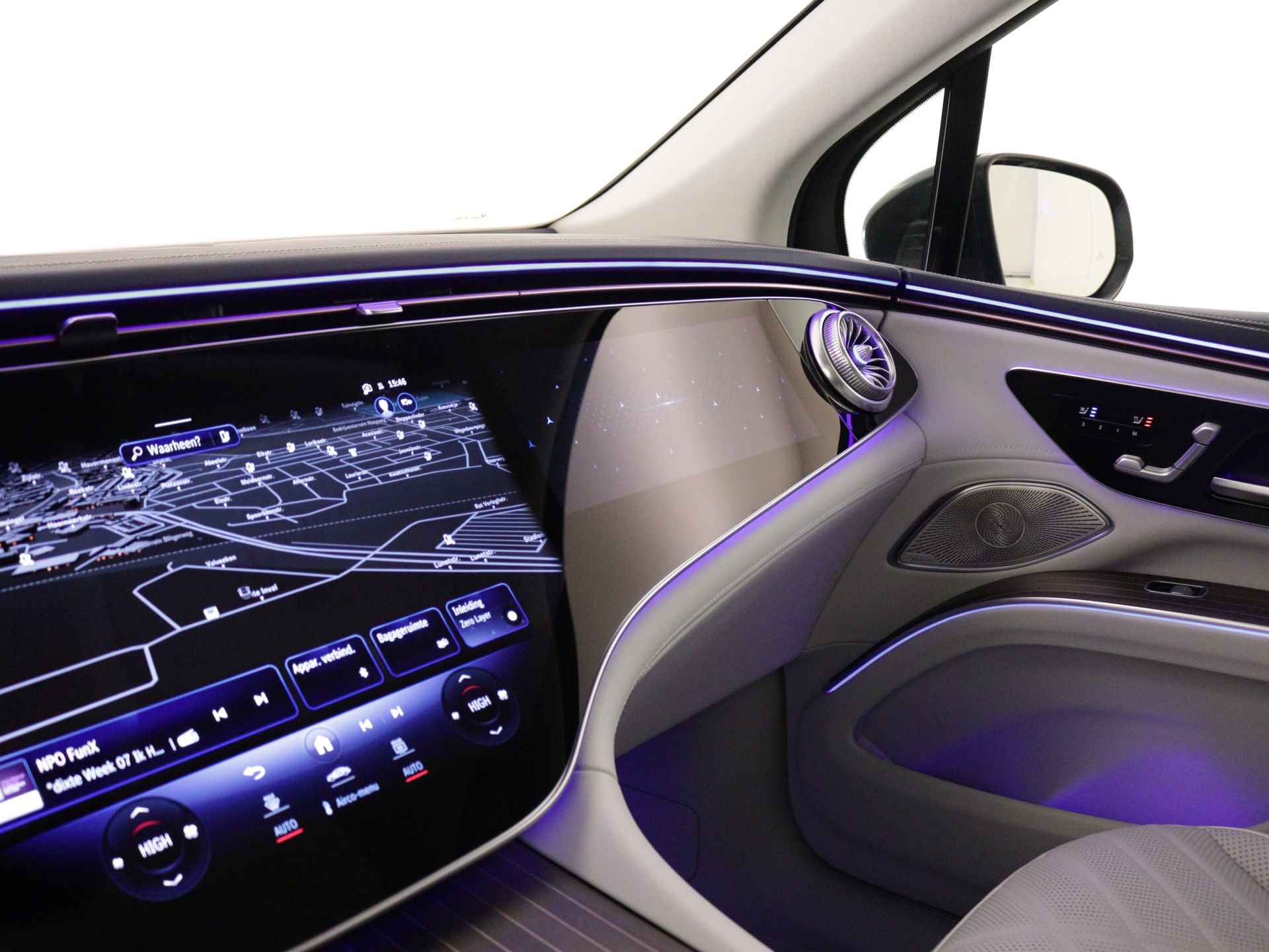 Mercedes-Benz EQS SUV 580 4MATIC AMG Line 7p 118 kWh | Trekhaak | Akoestiekcomfortpakket | Burmester® 3D-surround sound system | KEYLESS GO-comfortpakket| Head-up display | MBUX met augmented reality | Ambient lighting plus | Rijassistentiepakket Plus | - 21/39