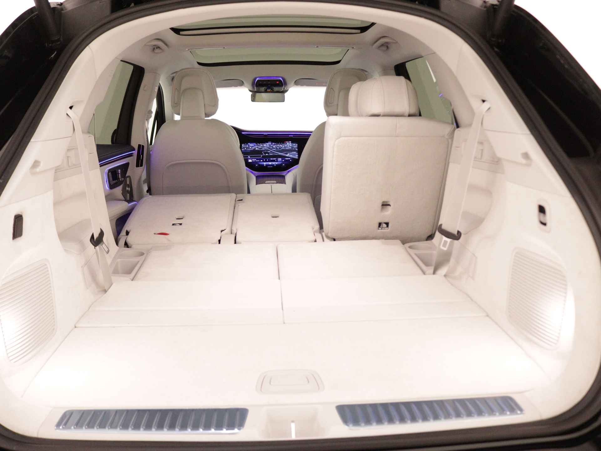 Mercedes-Benz EQS SUV 580 4MATIC AMG Line 7p 118 kWh | Trekhaak | Akoestiekcomfortpakket | Burmester® 3D-surround sound system | KEYLESS GO-comfortpakket| Head-up display | MBUX met augmented reality | Ambient lighting plus | Rijassistentiepakket Plus | - 37/39
