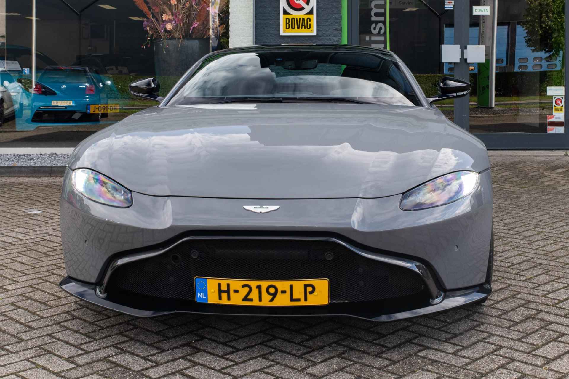 Aston Martin Vantage 4.0 V8 - 4/100