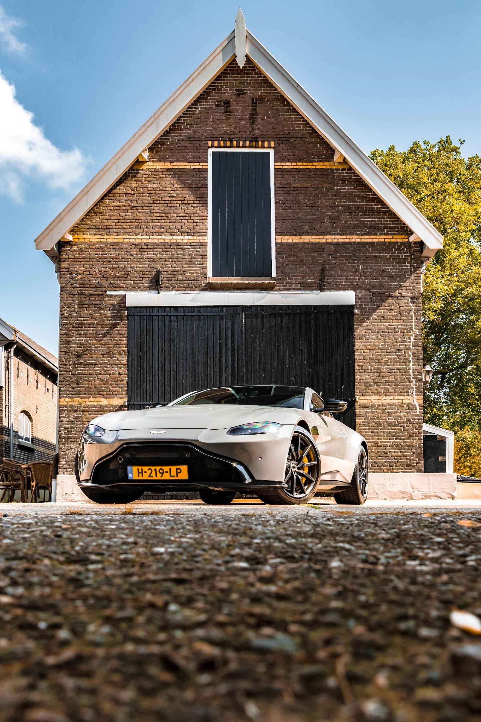 Aston Martin Vantage 4.0 V8 - 23/100