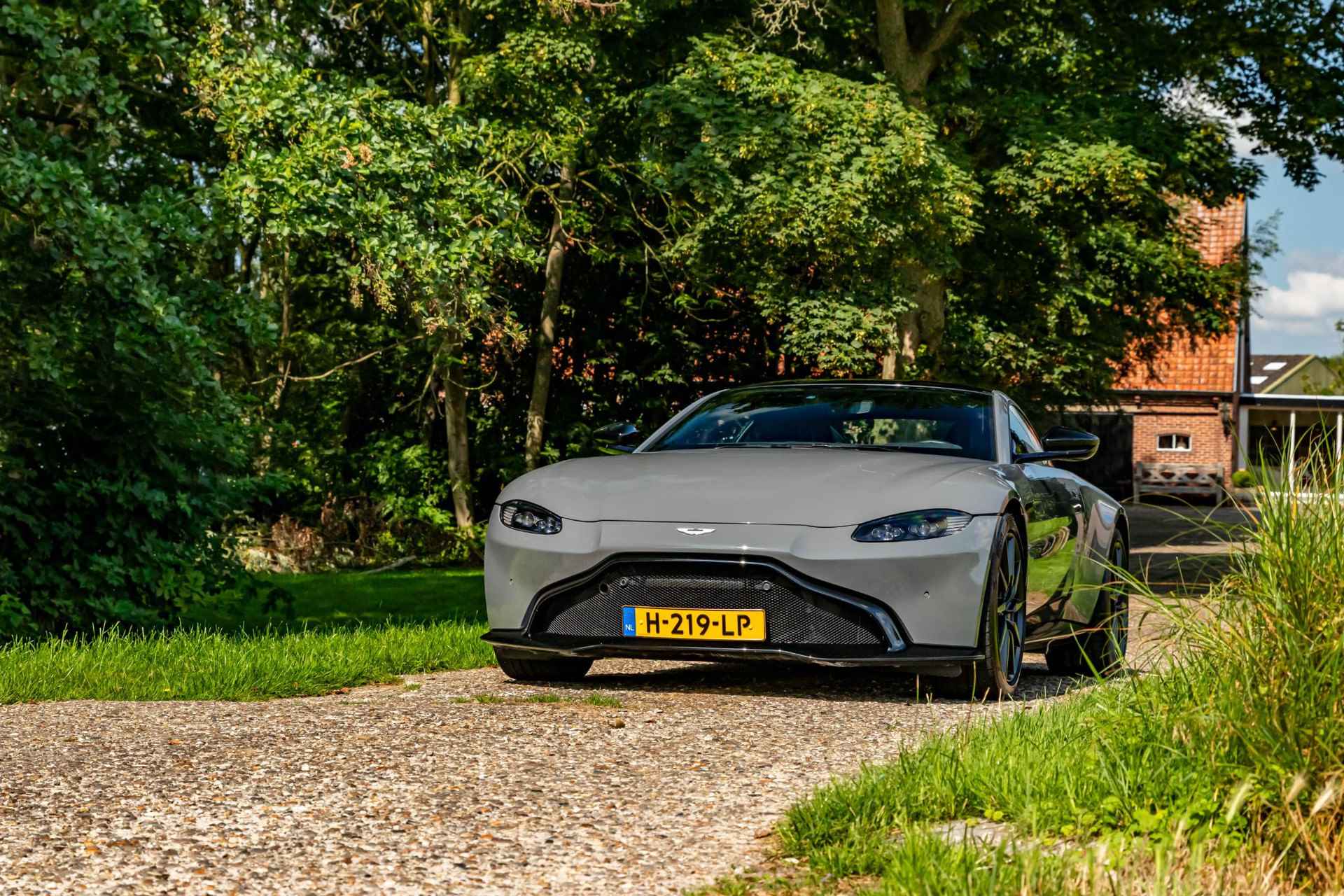 Aston Martin Vantage 4.0 V8 - 61/100