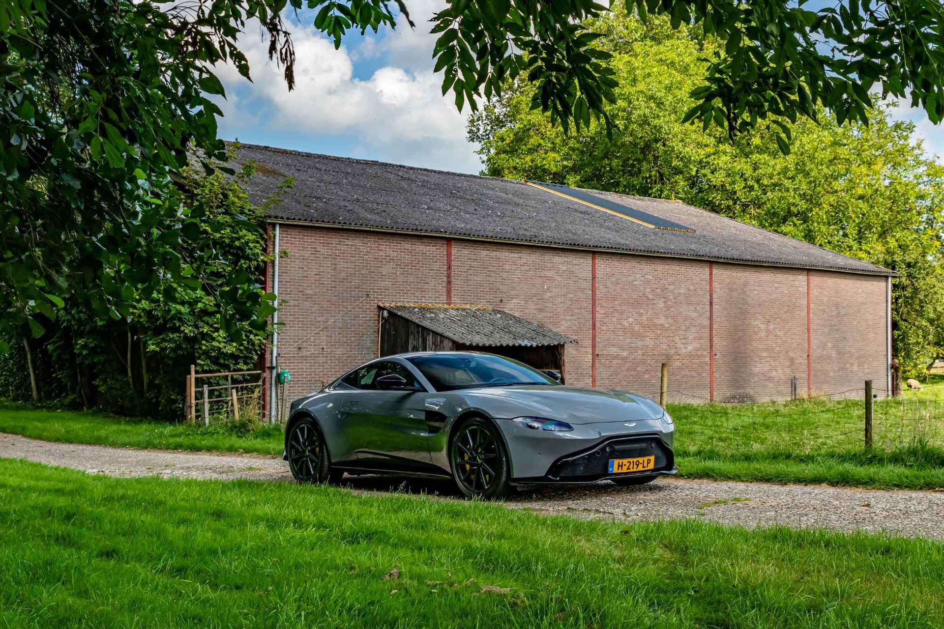 Aston Martin Vantage 4.0 V8 - 65/100