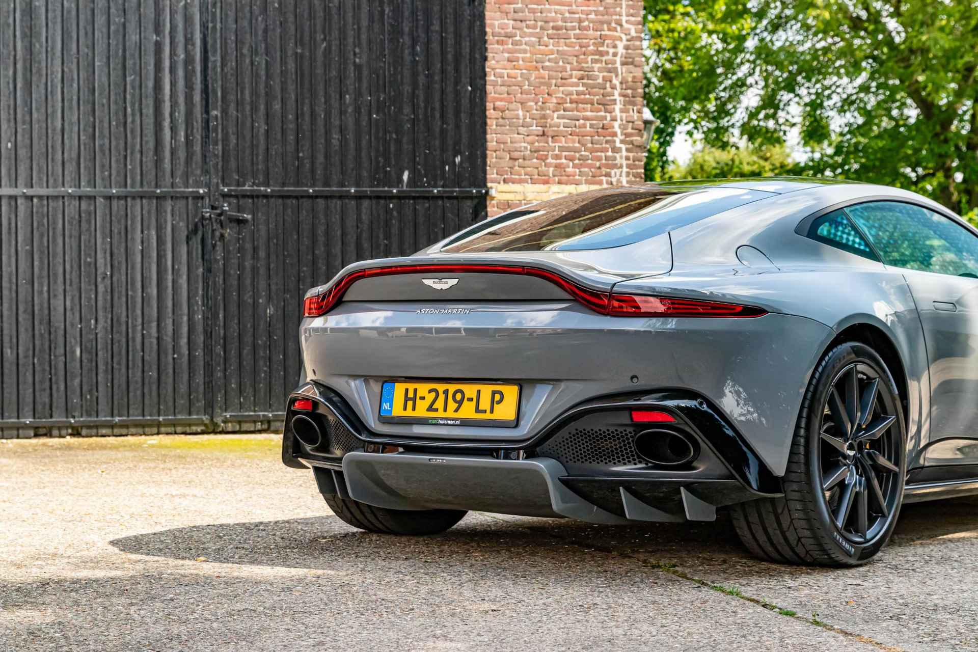 Aston Martin Vantage 4.0 V8 - 97/100