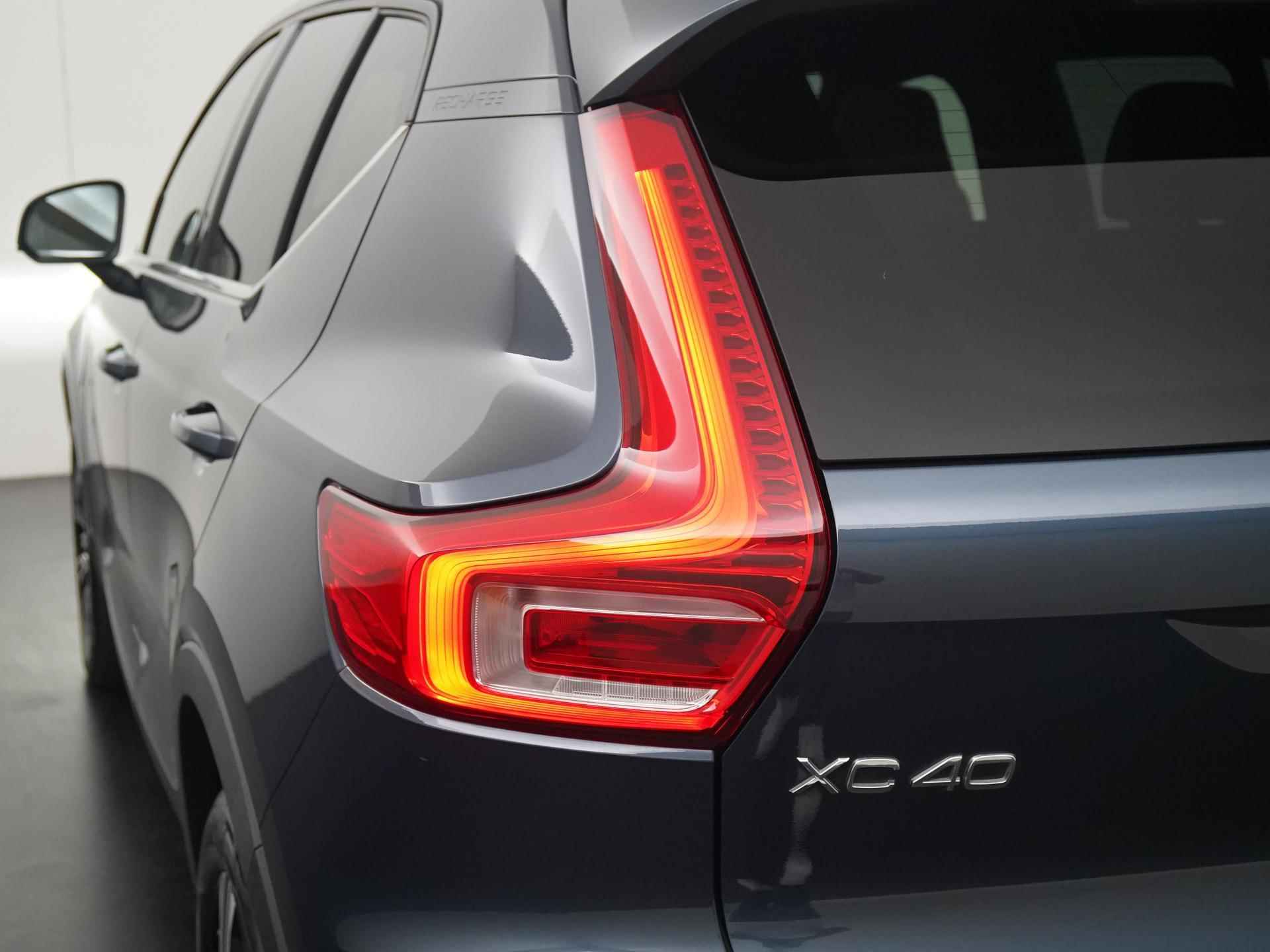 Volvo XC40 1.5 T5 Recharge Inscription | Panoramadak | Harman/Kardon | Zondag Open! - 22/42