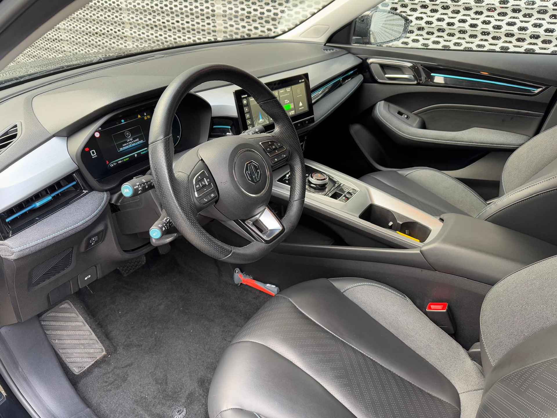 MG 5 Standard Range Luxury 50 kWh / 360 Camera / Lederen Bekleding / Digitale Cockpit / LED / 17" LMV p4 - 12/27