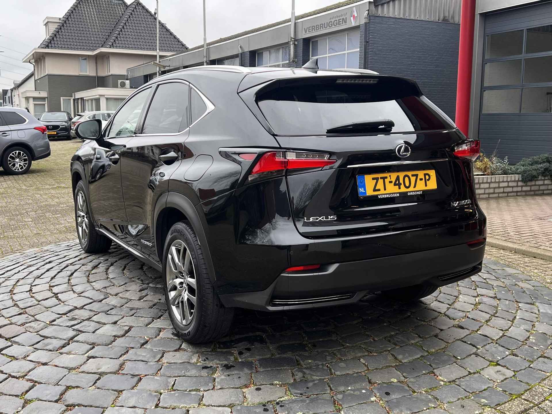 Lexus NX 300h AWD Luxury Line | Dealer onder. | Adap.Cruise | Schuif\Kanteldak | Leder | All-in rijklaarprijs - 4/46