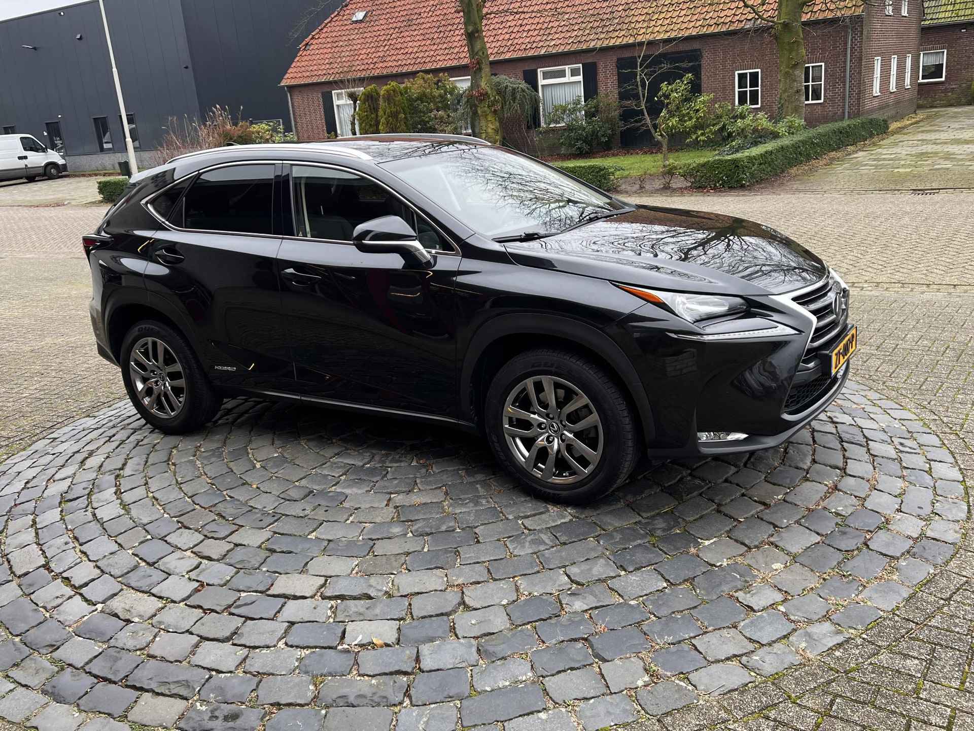 Lexus NX 300h AWD Luxury Line | Dealer onder. | Adap.Cruise | Schuif\Kanteldak | Leder | All-in rijklaarprijs - 37/46