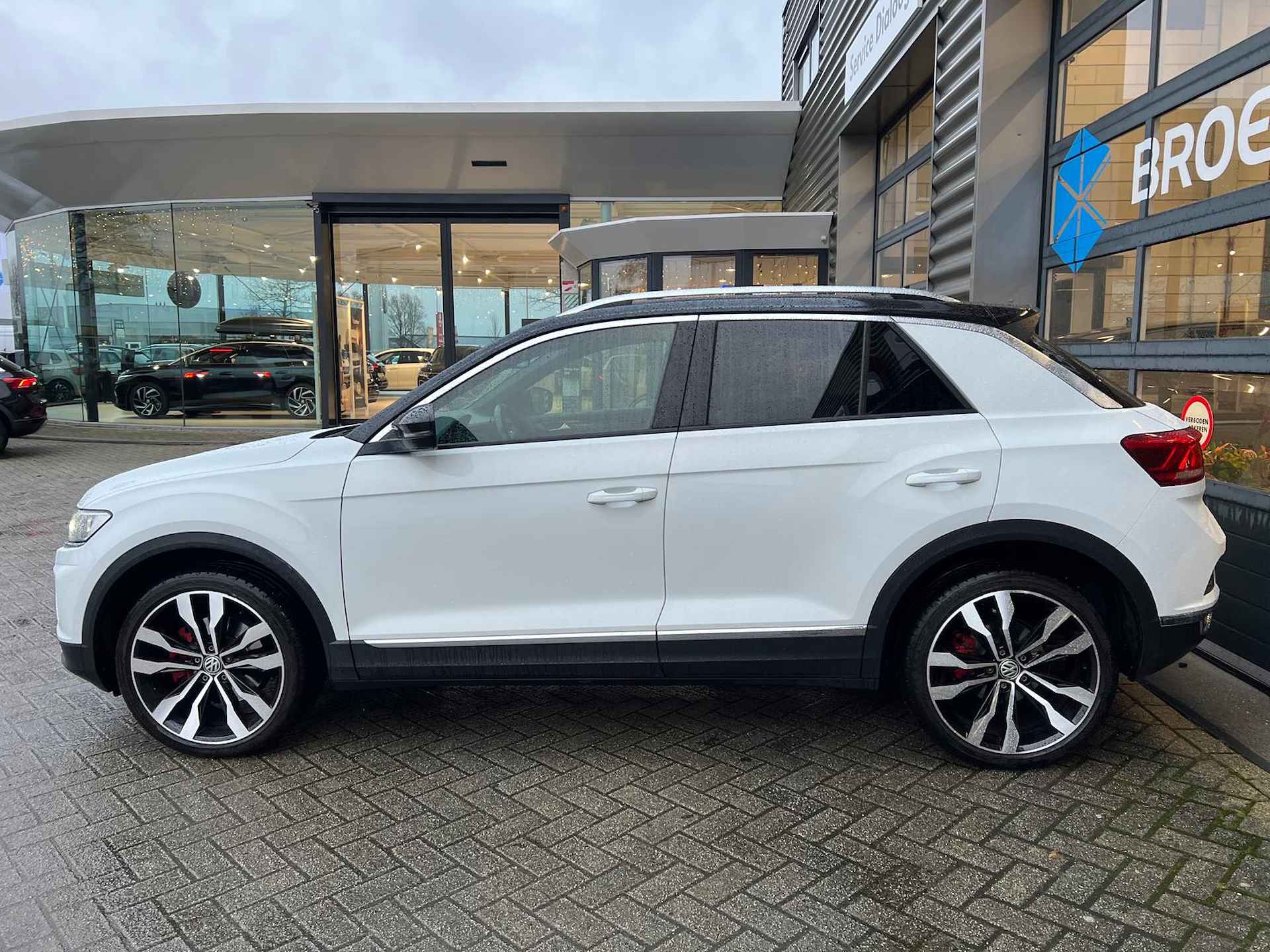 Volkswagen T-Roc 2.0 TSI 190 pk 4-Motion Sport Business R 7-DSG | Achteruitrijcamera | Dodehoek detectie | Trekhaak | - 6/35