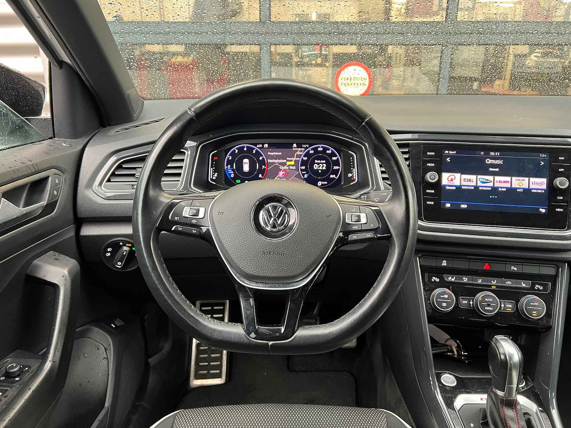 Volkswagen T-Roc 2.0 TSI 190 pk 4-Motion Sport Business R 7-DSG | Achteruitrijcamera | Dodehoek detectie | Trekhaak | - 14/35