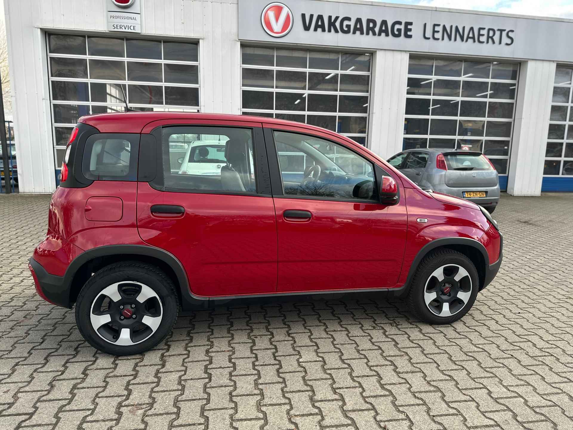 Fiat Panda 1.0 Hybrid City Cross (BOVAG/RIJKLAARPRIJS) - 6/20