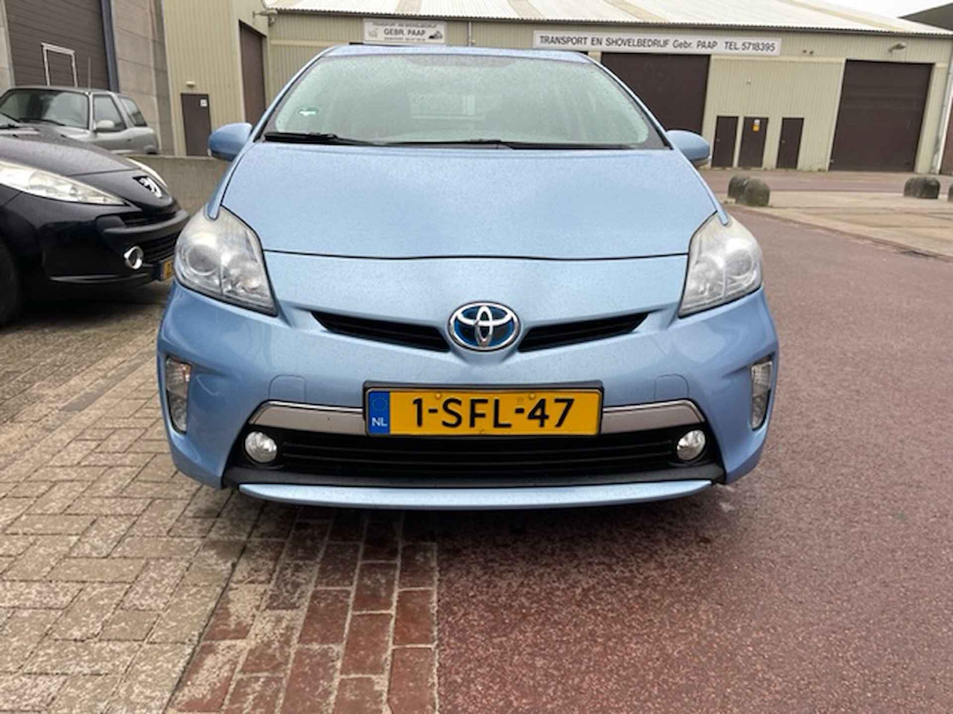 Toyota Prius 1.8 Plug-in Aspiration 2013 NAP Navigatie Half LEDER 2e eigenaar - APK feb-2025. Alle boekjes zijn aanwezig. - 8/36