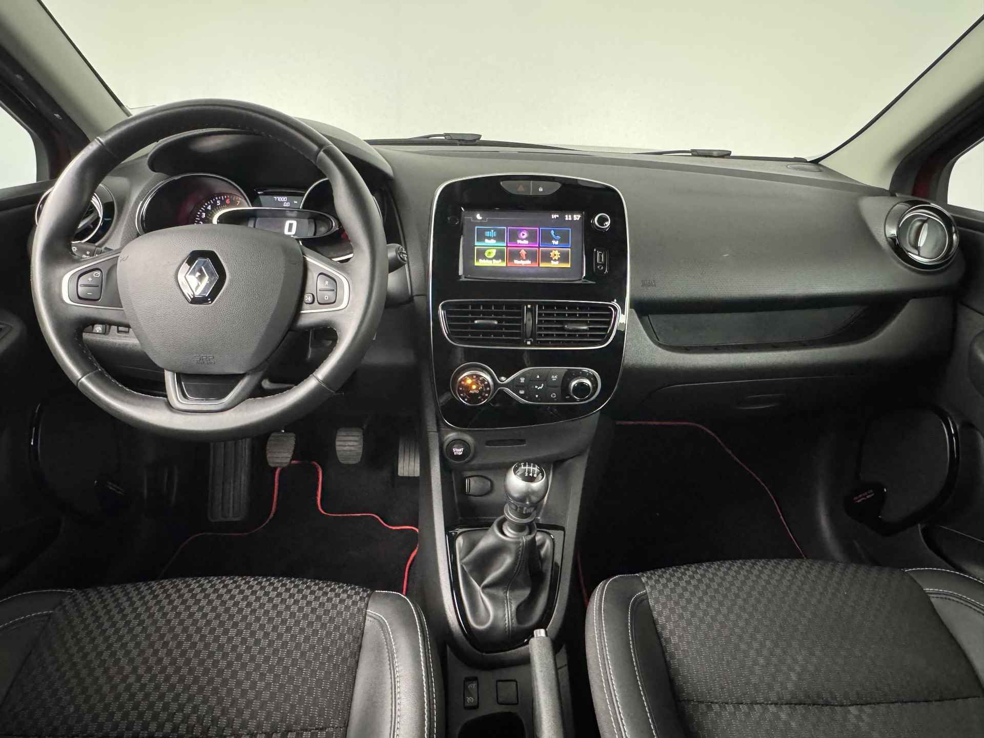 Renault Clio 1.2 TCe 120 Intens | Navigatie | Climate Control | Cruise Control | Parkeersensoren | Lichtmetalen velgen 17" - 13/45