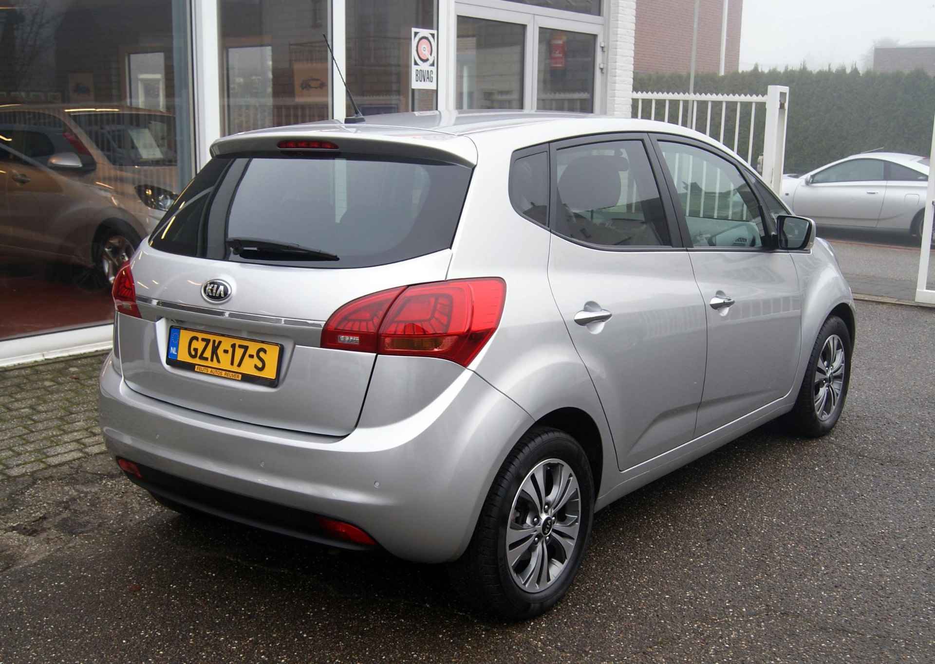 Kia Venga 1.6 CVVT ExecutiveLine Navi,Camera,Pdc,RIJKLAARPRIJS!! - 8/25