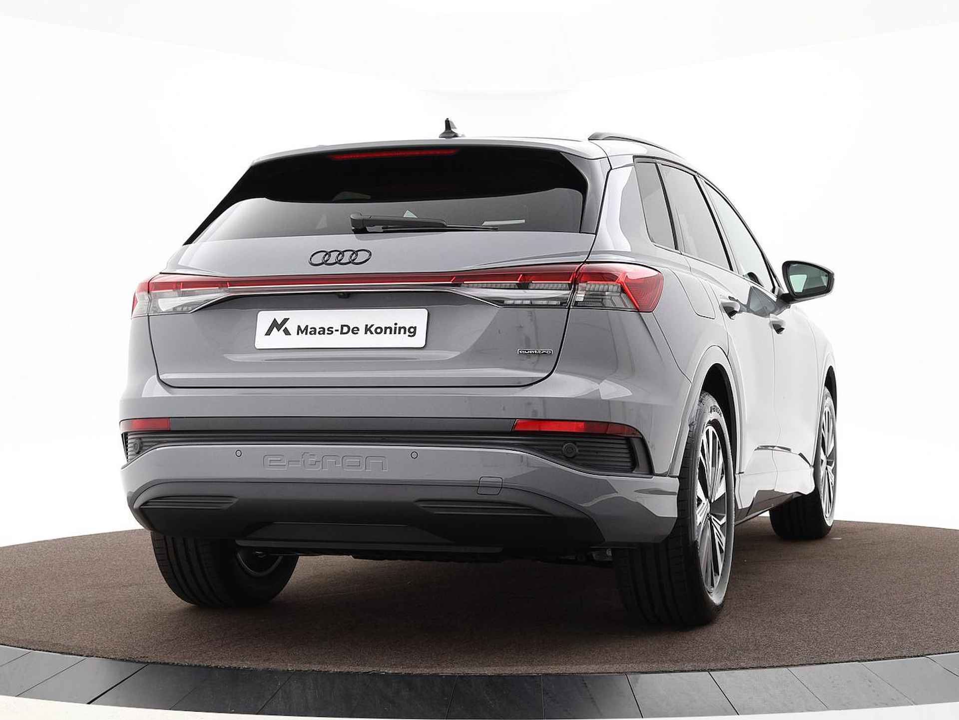 Audi Q4 e-tron Advanced edition e-tron 45 286pk 82Kwh Hatch Audi Q4 e-tron 45 quattro Advanced edition 82 kWh · MEGA Sale · Assistentiepakket plus · Comfortpakket · Privacy glas - 2/30