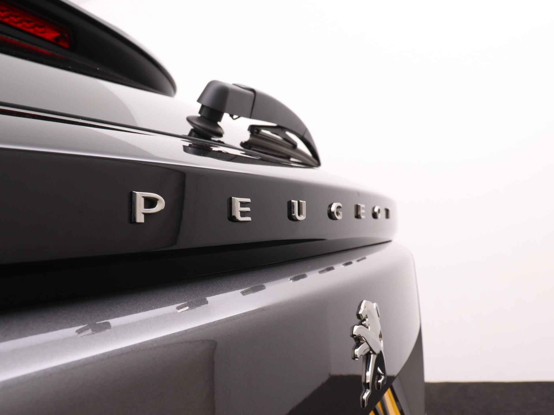 Peugeot 2008 GT 130pk | Navigatie | Climate Control | Sportstoelen | Licht Metalen Velgen 17"| Cruise Control - 14/36