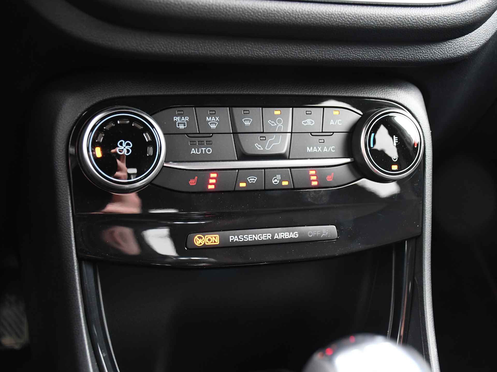 Ford Puma ST-Line 1.0i Ecoboost Hybrid 125pk PDC ACHTER + CAM. | 17'' LM | WINTER PACK | DAB | CRUISE | APPLE-CARPLAY | USB - 18/27