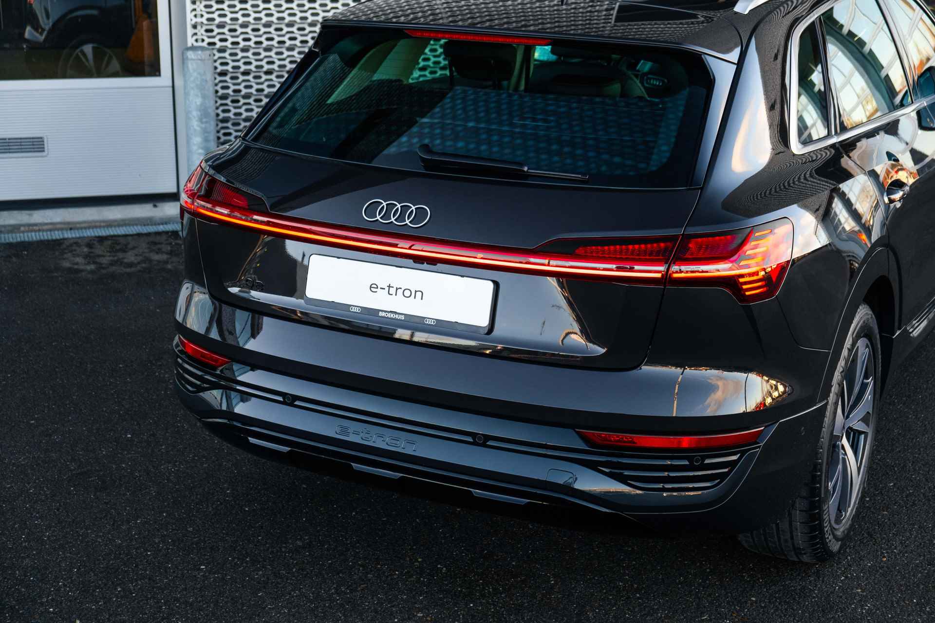 Audi Q8 e-tron - 19/77