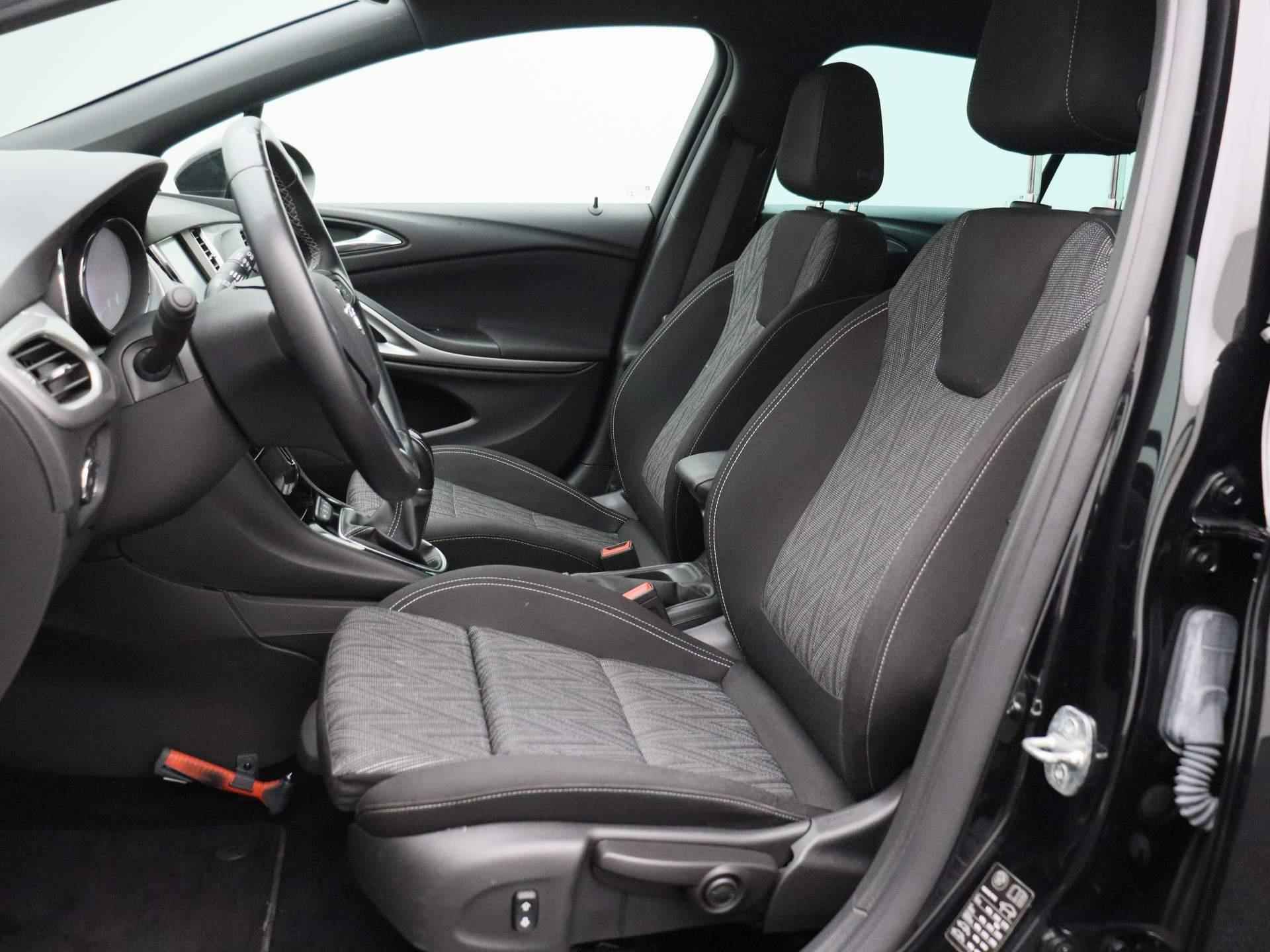 Opel Astra Sports Tourer 1.2 Edition 2020 | Navigatie | Apple-Carplay | Climate-Control | Parkeersensoren | Cruise-Control | - 12/36