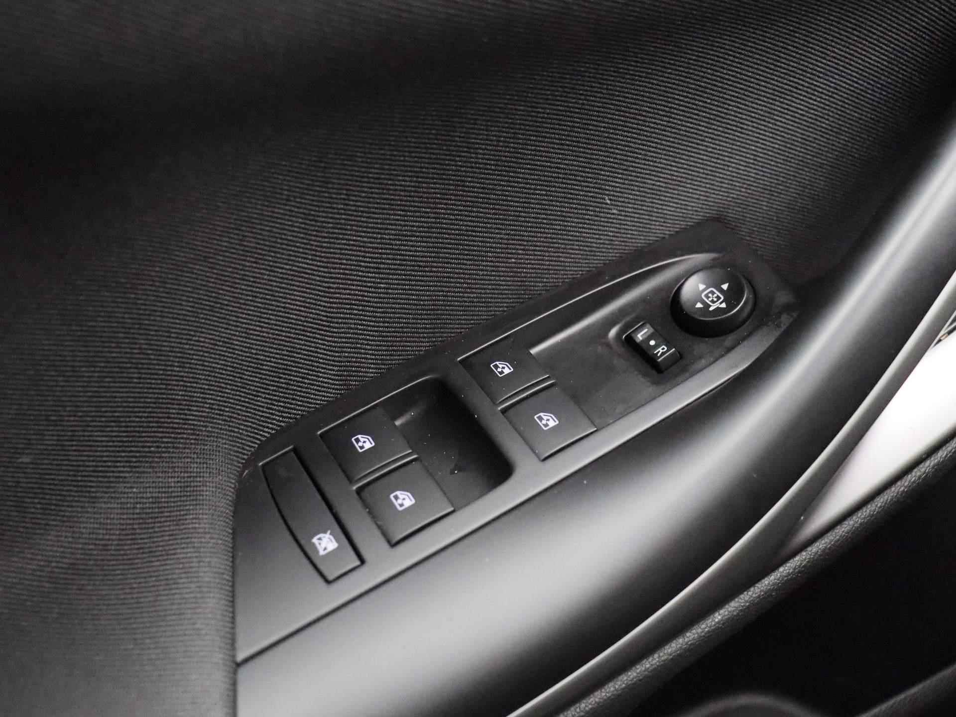 Opel Astra Sports Tourer 1.2 Edition 2020 | Navigatie | Apple-Carplay | Climate-Control | Parkeersensoren | Cruise-Control | - 25/36