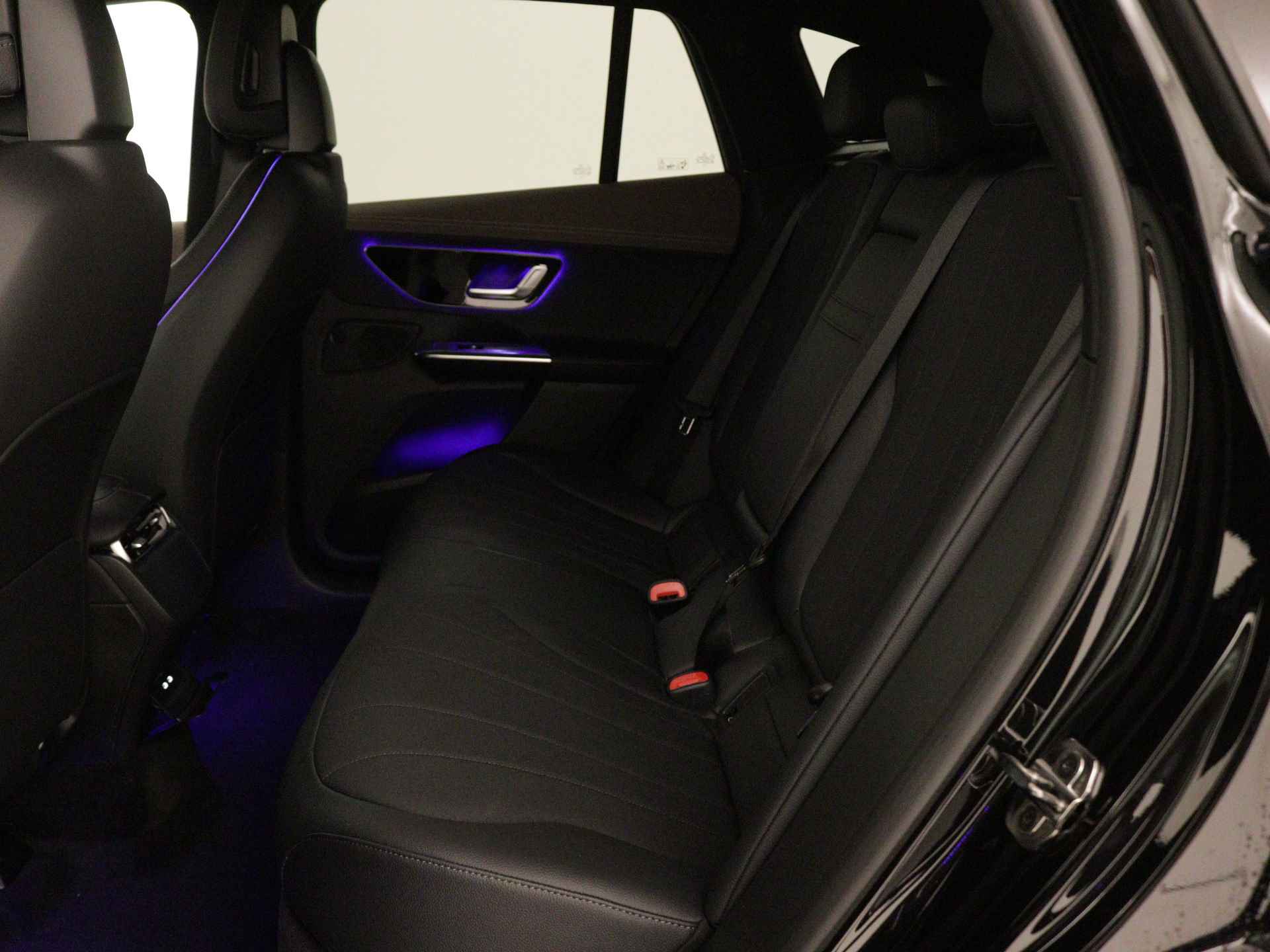 Mercedes-Benz EQE SUV 350+ Business Edition 96 kWh | Stoelventilatie en verwarming vooraan | Verwarmde voorruit | High-performance led-koplampen | | Parkeerpakket met achteruitcamera | Spiegelpakket | Sfeerverlichting | - 16/38