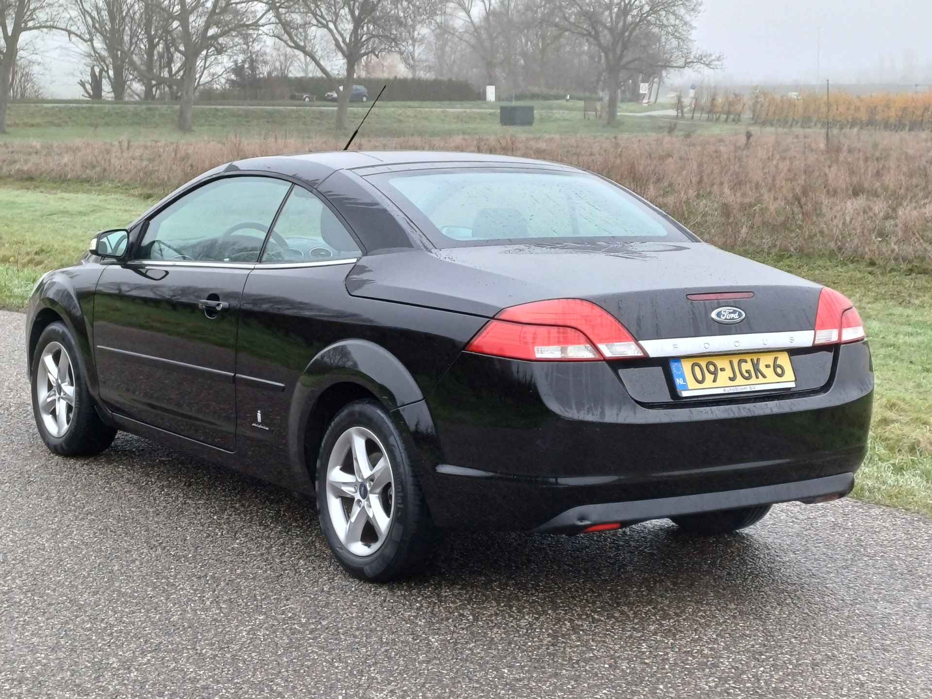 Ford FOCUS Coupe-cabriolet 1.6 Trend /Prachtige auto/Lage KM/1e eigenaar/BTW auto/ - 40/44