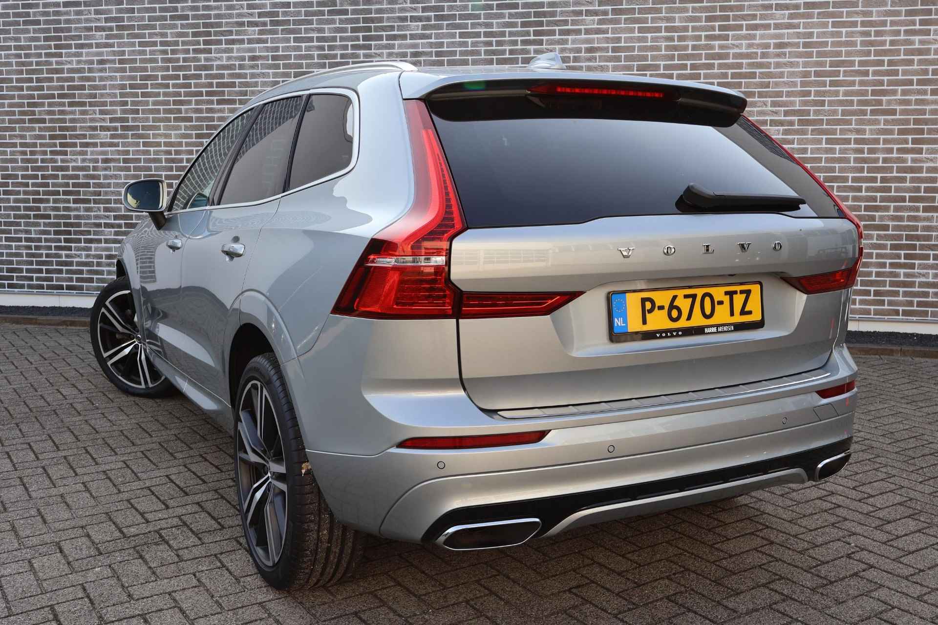 Volvo XC60 D4 AWD R-Design | Adaptive cruise control | Camera | Harman/Kardon audio | 21 inch velgen | Full LED koplampen | Keyless | Elektrische stoelverstelling | - 5/23