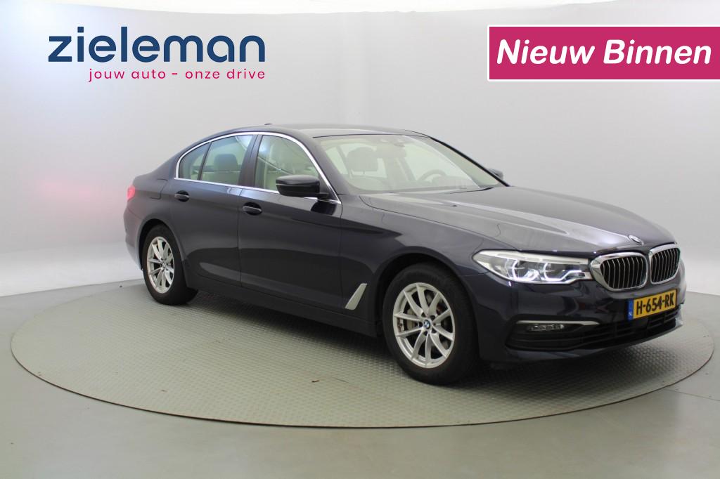 BMW 5-serie 530e iPerformance eDrive Automaat - Leer, Camera, Stoelverw.