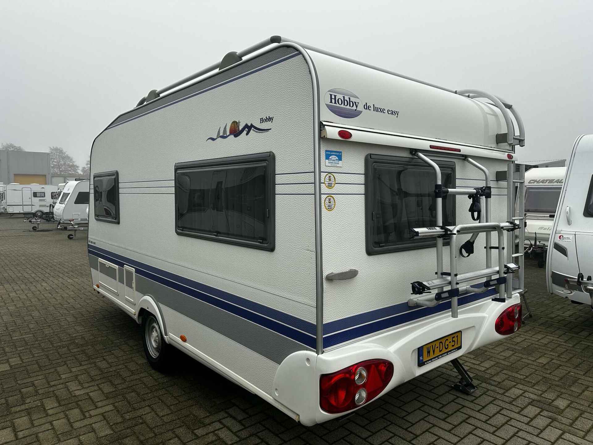 HOBBY DE LUXE EASY 440 VOORTENT + DWARSBED + FIETSENDRAGER - 6/27