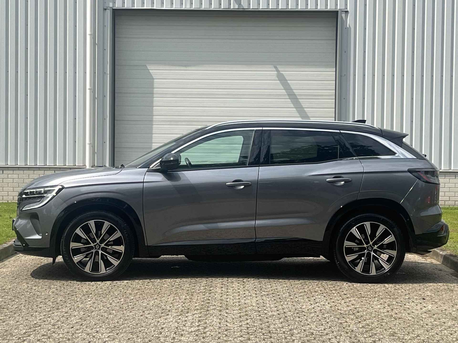 Renault Austral Mild Hybrid Advanced 130 Techno / 360 Graden Camera / Adaptief Cruise Control / Apple Carplay & Android Auto / Elektrische Stoelen / Stoelverwarming / Massage Stoelen / Licht metalen velgen 19" / Navigatie / Parkeersensoren voor + achter / - 9/52