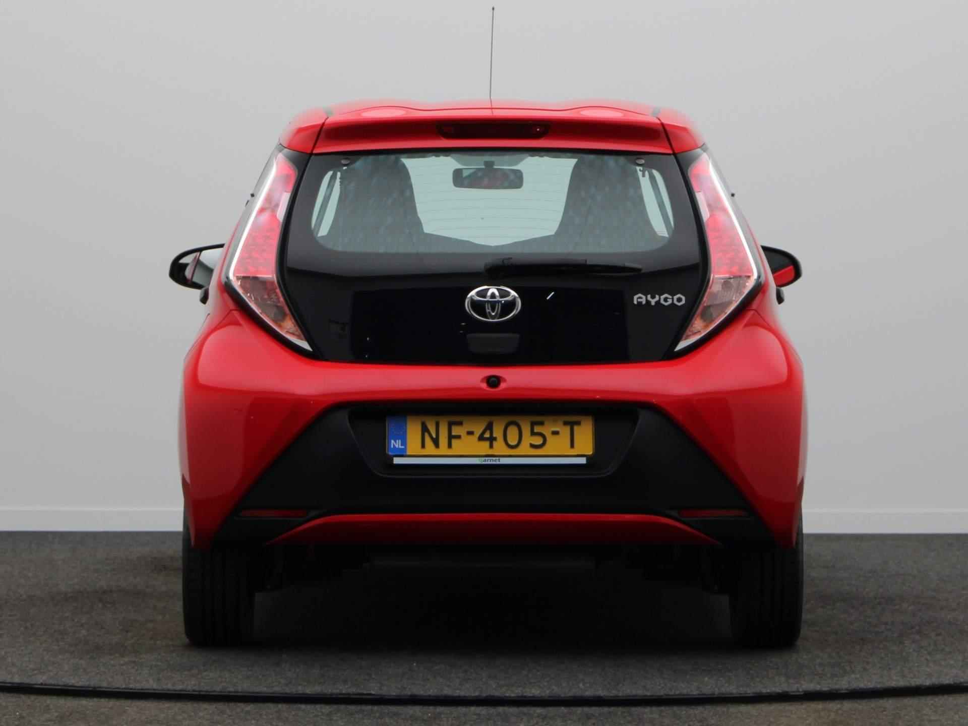 Toyota Aygo 70pk VVT-i x-fun | Airco | Elektrische ramen | Slechts 66.162 km gelopen! | - 7/41