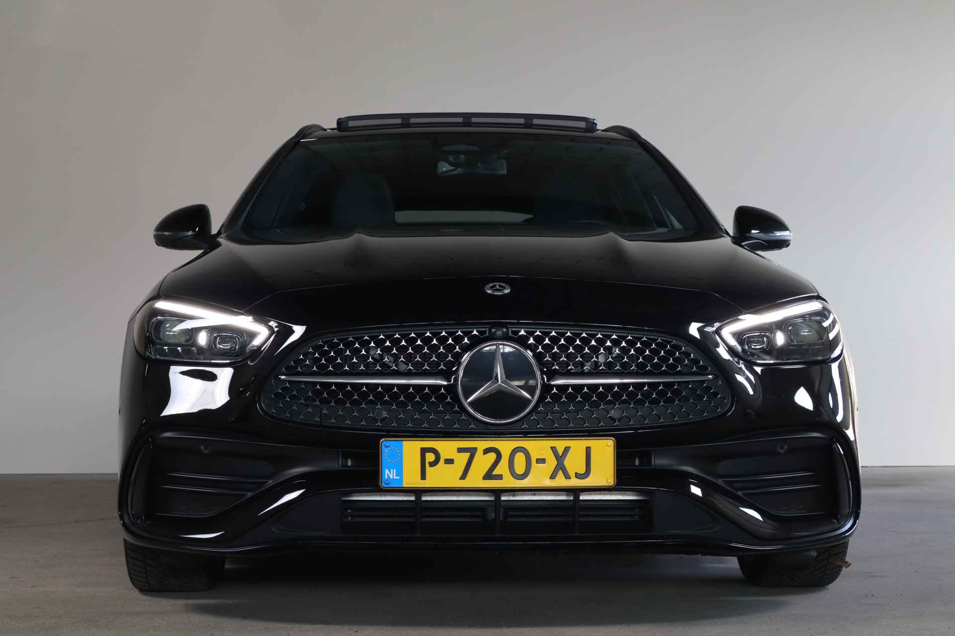 Mercedes-Benz C-Klasse Estate 200 Launch Edition AMG Line NL-Auto!! Pano I Elek.Stoelen I Leder I 360-Camera -- 2de Pinksterdag open van 11.00 t/m 15.30 uur -- - 4/50
