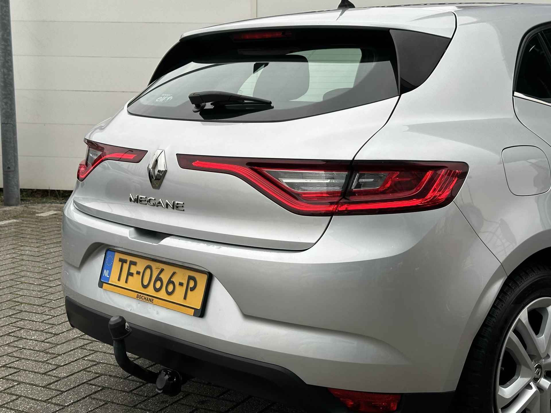 Renault Mégane 1.2 TCe Zen | Trekhaak | Navigatie | Airco | Cruise | Historie! - 12/34