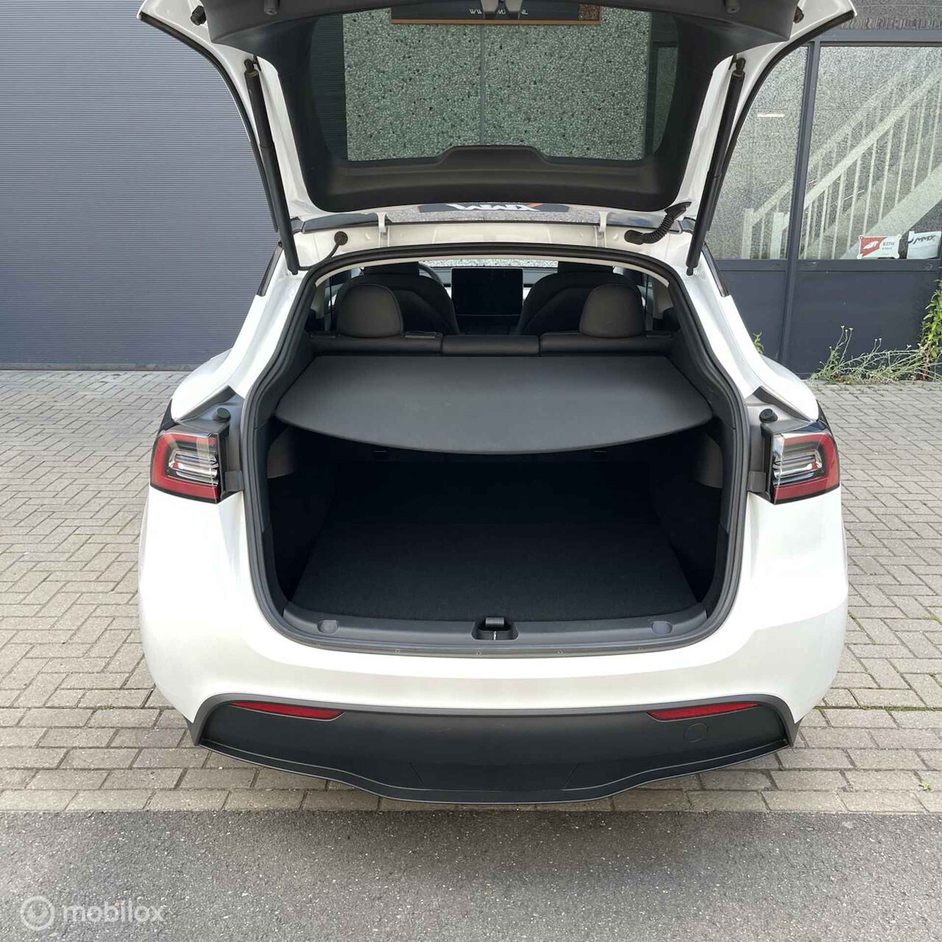 Tesla model Y Wit 2023 MMX PACK STAGE 2 - 18/23