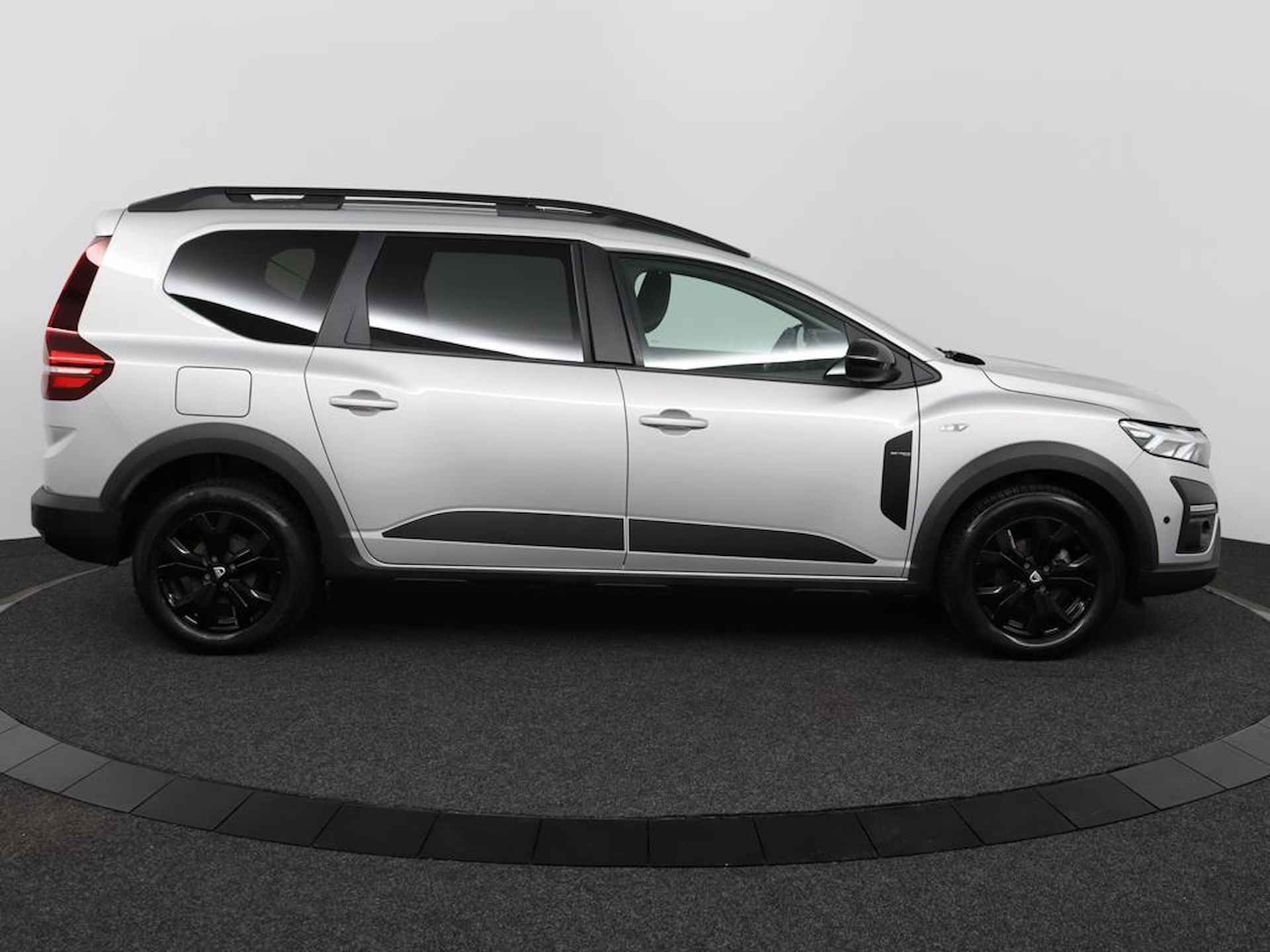 Dacia Jogger 1.0 TCe Extreme 5p. | Achteruitrij camera | Parkeersensoren | Cruise control | Climate control | Apple Carplay | Android Auto | - 11/42