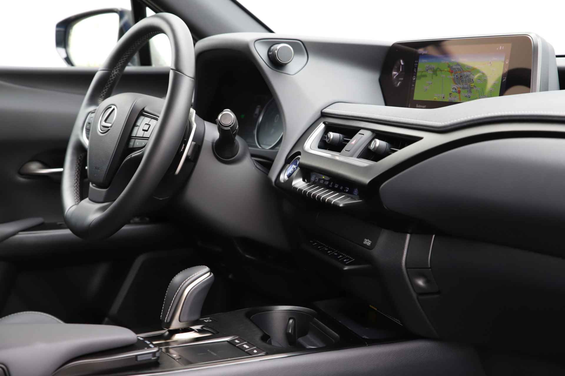 Lexus UX 300e Luxury 204pk Full Electric | Full Options - 18/61